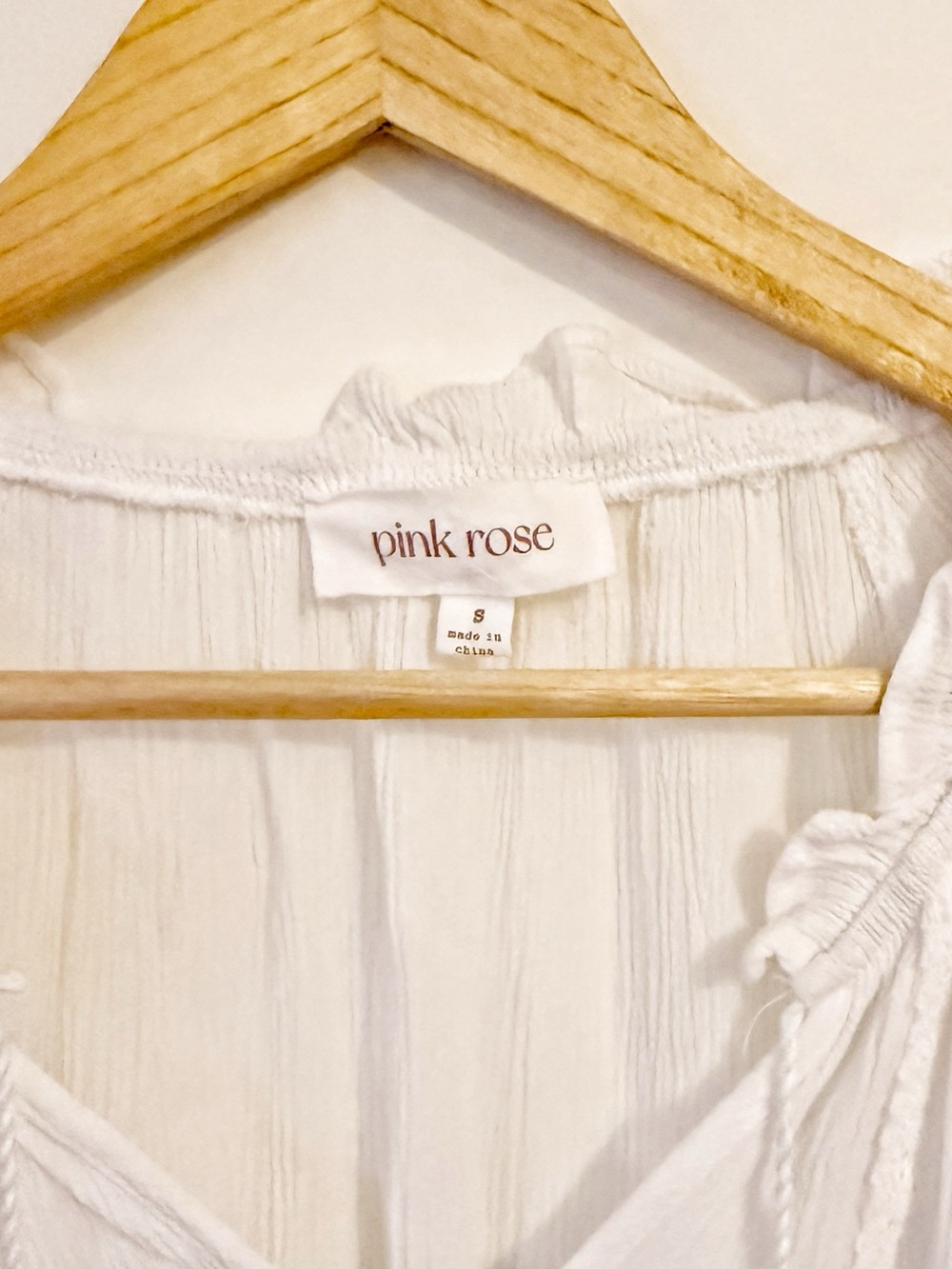 Boho White Ruffled Button-Front Blouse - Picture 3 of 7